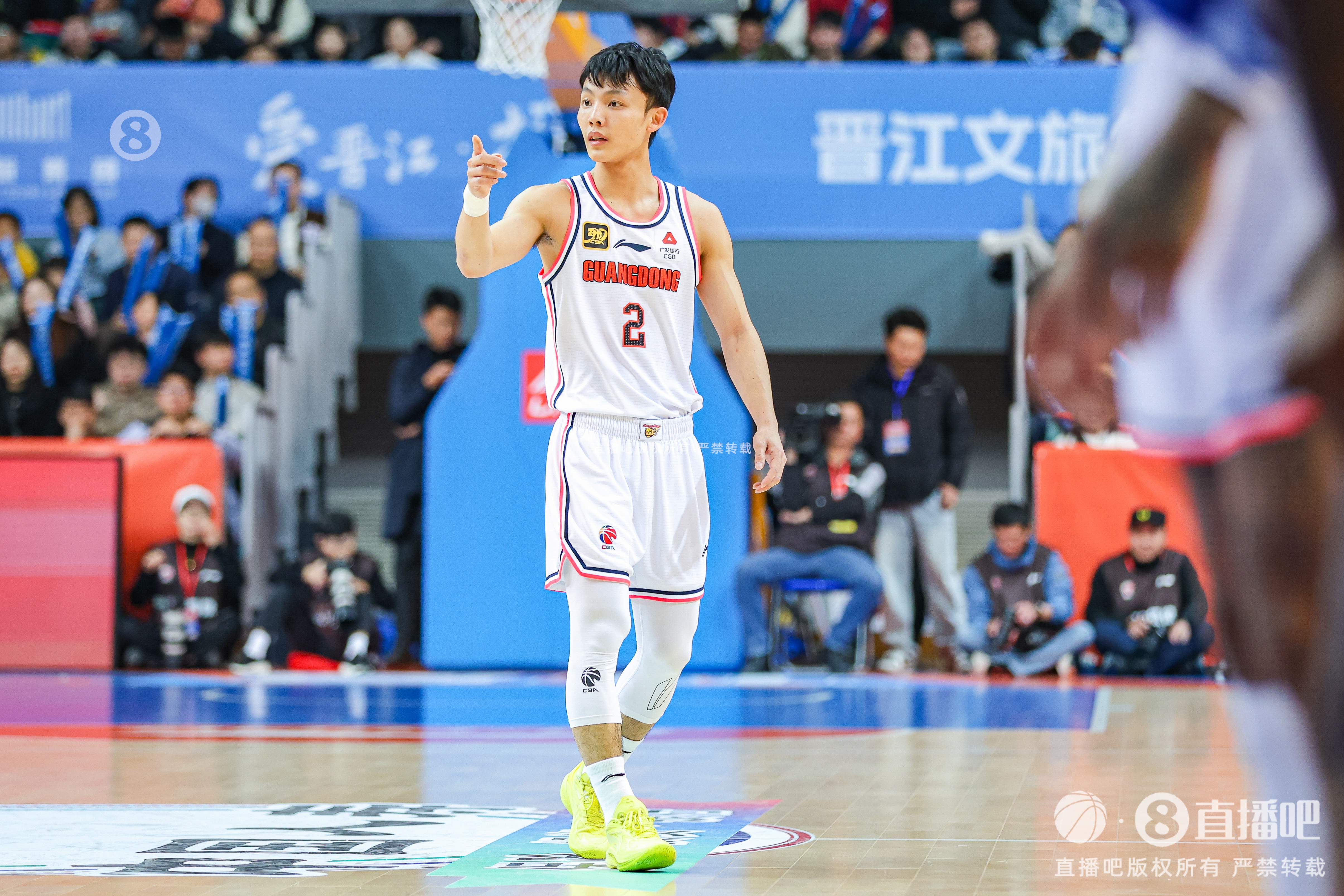  徐杰：身高不是打篮球的唯一标准 努力、勤奋、自律也是天赋